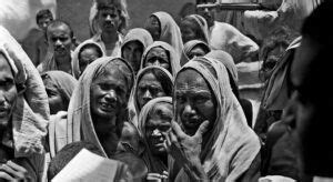 Bihar Famine (1951) through the Eyes of Werner Bischof - Live …