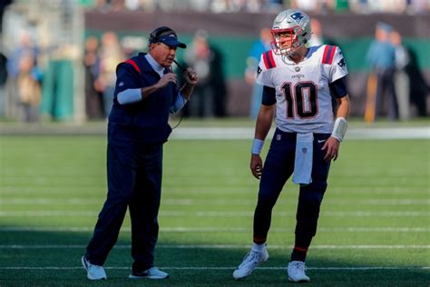 Bill Belichick again doesn’t commit to Mac Jones as Patriots’ starting quarterback