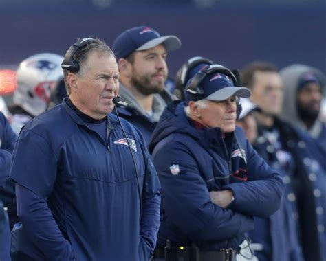Bill Belichick honors Dante Scarnecchia, Mike Vrabel ahead of Patriots Hall of Fame ceremony