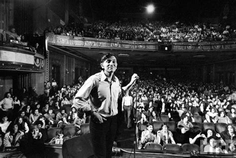 Bill Graham Closes Down The Fillmore - The Village Voice