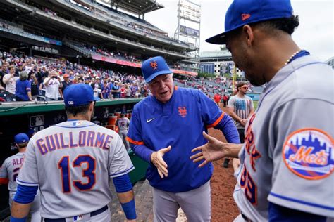 Bill Madden: Buck Showalter on the challenge of managing Mets without Edwin Diaz