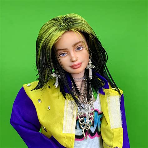 Billie eilish barbie. Billie Eilish brought Barbie to life at Leeds Festival on Friday, performing her latest celluloid hit in the middle of a cathartic and career-spanning set. It saw her become the event's youngest ... 