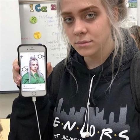 Billie eilish look alike nude. Sure, Finneas' girlfriend, Claudia Sulewski, and Eilish both have dark hair (well, Eilish had), fair skin, and light eyes, but I never thought the YouTuber and pop sensation looked like twins or ... 