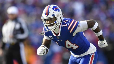 Bills receiver Stefon Diggs misses opening day of team’s mandatory minicamp