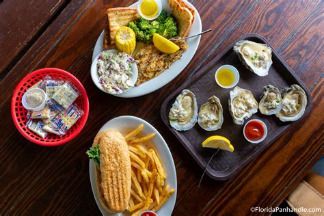 Billy's Oyster Bar & Crab House, The Locall's Favorite Oyster Bar and Seafood Resturant serving Fresh Seafood in Panama City Beach for over 30 years.. 
