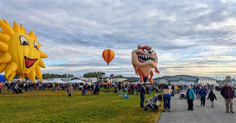 Billy Dean visiting Glens Falls for Adirondack Balloon Festival