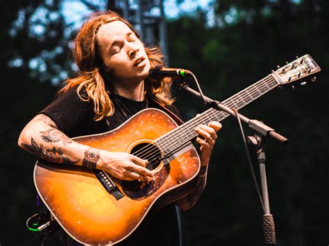 Billy Strings at The Amp St. Augustine 04.29.22 - MUSICFESTNEWS