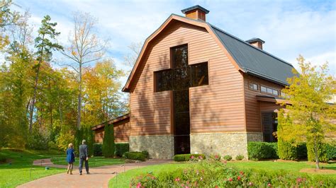 Billy graham library charlotte nc. Visitors to the Billy Graham Library in Charlotte, N.C., often stop by the Graham Brothers Dairy Bar cafe for lunch or an afternoon snack. Some of our tastiest treats are available here as well. Mother Graham’s pound cake—using her original recipe— as well as muffins, cookies, ice cream and milkshakes are sure … 