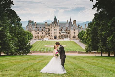 Biltmore estate wedding cost. Round-trip guest shuttle service from The Inn on Biltmore Estate® to Biltmore House® and Amherst at Deerpark®* * Available exclusively for overnight guests at The Inn Biltmore Express shuttle service is $15 per person per day (kids 9 and younger are free) and: 