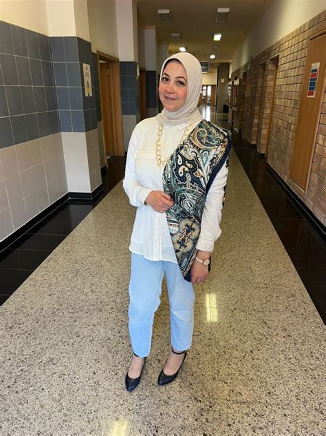 Biography: INSTRUCTOR. Amira received a