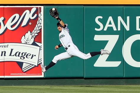 Biography ichiro suzuki