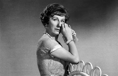 Biography judith anderson actress/a