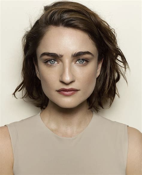 Biography of Ania Bukstein