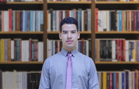 Biography of Rene Ba&ntilde;ez - The Official Board