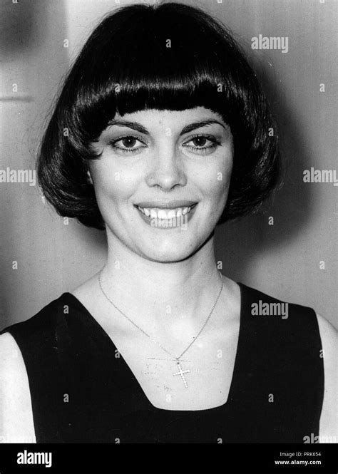 Biography of mireille mathieu