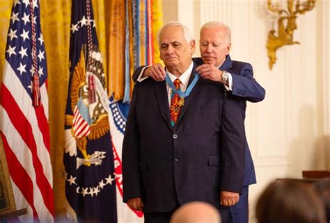 Birdwell awarded Medal of Honor in White House ceremony