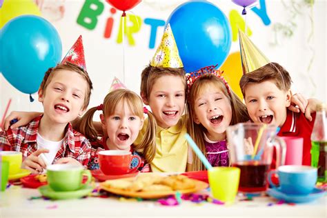 Birthday part. There are custom party packages for your specific needs, or you can plan an all-inclusive celebration. It's full-service fun, so leave the details to Andretti and focus on the birthday celebration! * Kids' birthday party packages include junior meals, beverages, unlimited arcade play, and goodie bags with points for redemption prizes. 