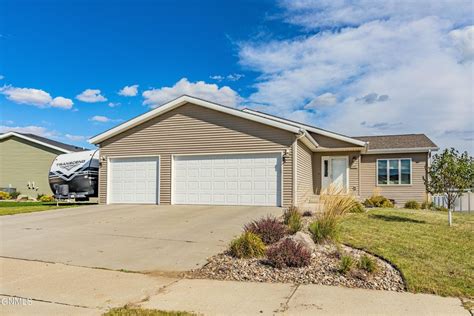 Bismarck ND Homes for Sale & Real Estate - Oaktree Realtors