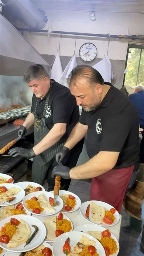 veodersti.rgarabwor.edu.pl. 