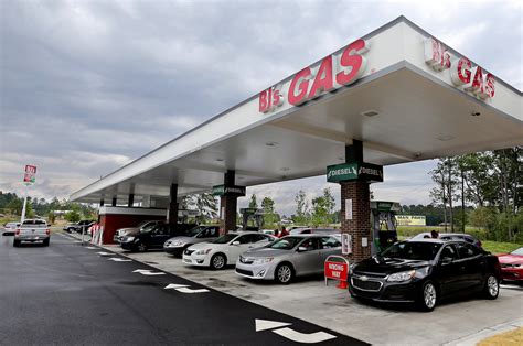 BJ's in Auburn, NY. Carries Regular, Premium. Has Pay At Pump, Membership Required. Check current gas prices and read customer reviews. Rated 4 out of 5 stars.