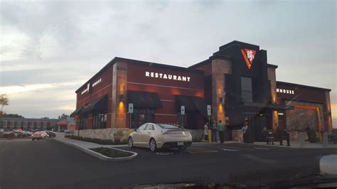 Dec 17, 2016 · BJ's Restaurant & Brewhouse: Preflight lunch - See 158 traveler reviews, 60 candid photos, and great deals for North Canton, OH, at Tripadvisor. . 
