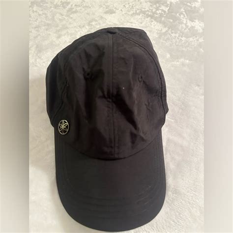 Black Gaiam Moisturizing Absorbing Ballcap - Poshmark