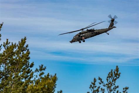 Black Hawks in Fatal Accident Collided in Midair, …