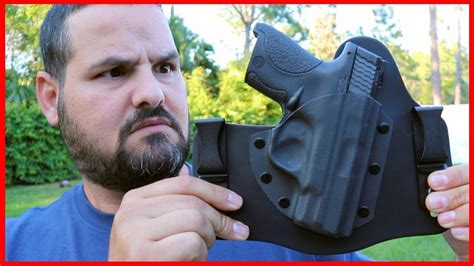 The Cloak Tuck 3.0 holster is an innovative holster with a unique neoprene backing, adjustable retention, and adjustable cant and ride height for a custom fit and superior comfort. For its array of features tailored to their specific needs, the Cloak Tuck 3.0 is a perfect choice for fat guys. Neoprene backing.. 