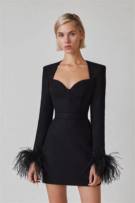 Black dresses canada.  Whether you&rsquo;re looking for that everyday plus size bla...