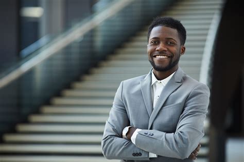 Black investment bankers. 9.09.2021 г. ... Investing can be intimidating, but we have 3 steps from Arian Simone, co-founder of Fearless Fund, to help you build confidence as an ... 