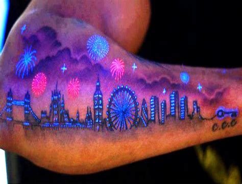 Black light tattoo. Introduction. Glow-in-the-dark tattoos, with their distinctive vibrant spin on traditional tattoo inks, have become an intriguing prospect for many tattoo enthusiasts. However, contrary to popular … 