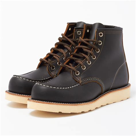 Black moc toe boots. The Diplomat. Essential moc toe boot handcrafted with Goodyear welt construction, Vibram's famous Christy outsoles, long-lasting Kevlar® blend laces, and our own Rugged & Resilient leather. These boots are built to take a beating while looking great year after year. Highest Quality. Honest Prices. Thursday Price Typical ‘DTC’ Price ... 