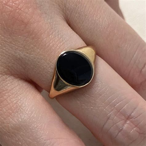Black onyx ring gold. .  ...