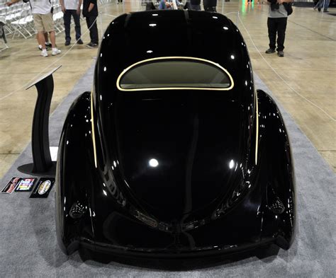 Black pearl car paint. When it comes to car paint colors, there is more than meets the eye. Did you know that every vehicle’s unique VIN (Vehicle Identification Number) holds valuable information about i... 