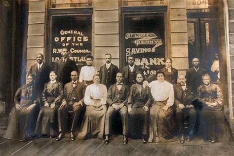 7 feb 2022 ... Luke Penny Savings Bank in Richmond, Virginia. The bank was completely staffed by African American employees, and offered a safe space for .... 