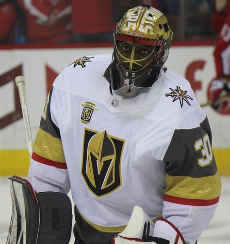 Blackhawks trade goaltender Malcolm Subban to the Sabres