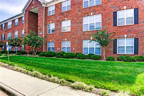 Blackthorn Apartments. 1-3 Beds • 1-2 Baths. 850-1310 Sqft. Available Now. Request Tour. $1,440. Furnished Studio - Durham - University. Studio • 1 Bath. 300 Sqft. ... If you're searching for an apartment for rent in Durham, NC, Vivo Living Durham is a great option. With its convenient location, comfortable amenities, and attentive ...
