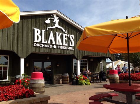 Blake apple orchard. Today, Blake’s is a 1,000-acre farm and orchard, growing more than 40 apple varieties and other crops, including pumpkins, strawberries, raspberries, tomatoes and sweet corn. 