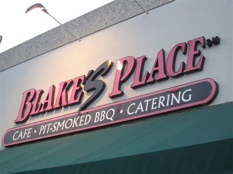 Blakes place. F ountam Bottled Water $2.79 WINE Add Extra Meat to your Smoked Sandwich for $2.99 BBQ CHICKEN SANDWICH S12.99 BEEF BRISKE T SANDWICH S12.99 SAUSAGE SANDWICH S12.99 Smoked kielbasa sausage, BBQ sauce, Swiss cheese and grilled omons on a French roll Sliced or chopped brisket, BBQ sauce, red onion and pickles on a French roll Smoked chicken ... 