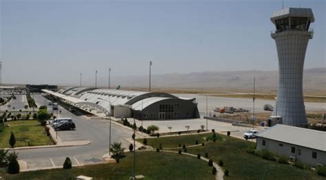Blast at north Iraqi airport raises tension in Kurdish area