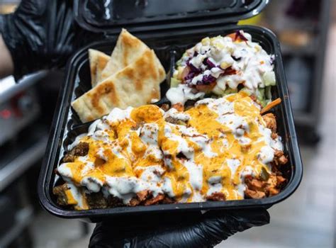 Blazin chicken and gyro. Blazin Chicken & Gyro is coming soon to Hackensack. Founded by three brothers who hail from North Bergen, they opened their first shop back in May of this … 