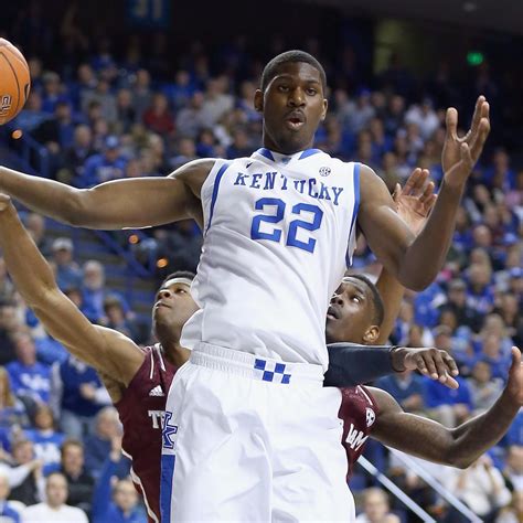 Bleacher report kentucky basketball. Kentucky would have an opening at the center position if senior center Oscar Tshiebwe departs. The 2022 National Player of the Year had another strong campaign with averages of 16.5 points and 13. ... 
