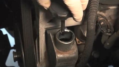 Watch as Roger and Patty demonstrate #vacuumbleed Steering system on this #Jeep #Wrangler. #PowerSteeringBleed. 