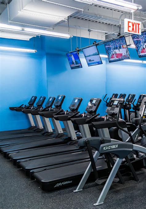 Find an affordable, clean, and friendly Blink Fitness center near you—we're in NY, NJ, MI, Philly, Boston, Chicago, Virginia Beach, L.A., and more. Toggle Mobile Sidebar Locations Personal Training Blog. 