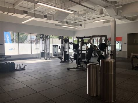 Blink fitness nutley reviews. Personal Trainer (Former Employee) - Liverpool, NY - December 13, 2019. If you’re a personal trainer, you get a base rate of $25.00 Hour but compared to the price packaging of how much each client pays to the gym that only calculates to 11% that the trainer takes home in their check before taxes. 