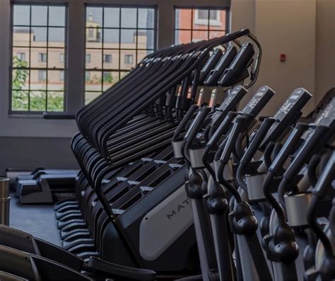 Blink fitness price. Real-Time Gym Capacity. 932 Southern Boulevard. Bronx, NY 10459. Get Directions. (347) 532-7702. huntspoint@blinkfitness.com. Join This Gym. Day of the Week. Hours. 