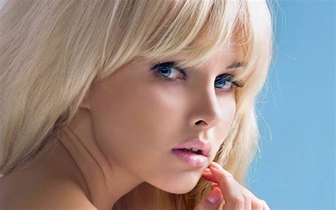 Blonde babe pics.  Download Beautiful Blondes Wallpapers Get Free Beaut...