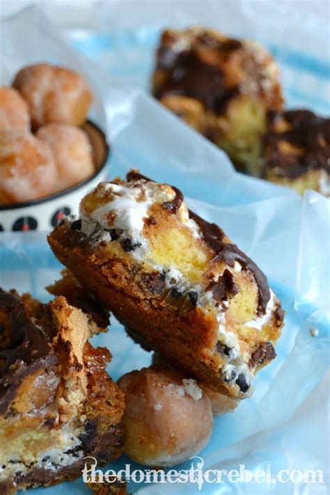 Blondies donuts. May 12, 2022. The Best Chocolate Chip Blondies. Prep time: 10 min. Cook time: 35 min. Total time: 45 min. These chewy blondies are soft and buttery and loaded with … 