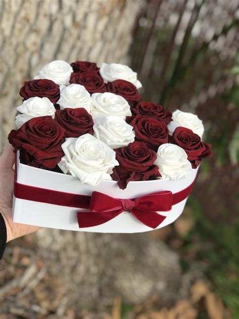 Blooming Heart Roses Box