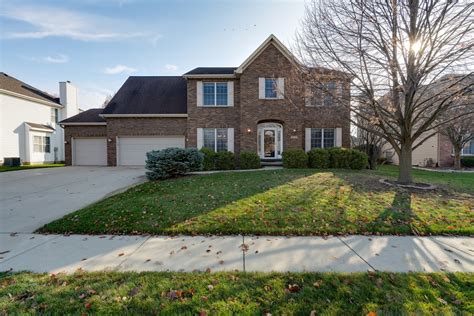 Bloomington il houses for sale. Search 131 homes for sale in Bloomington and book a home tour instantly with a Redfin agent. Updated every 5 minutes, get the latest on property info, market updates, and more. 